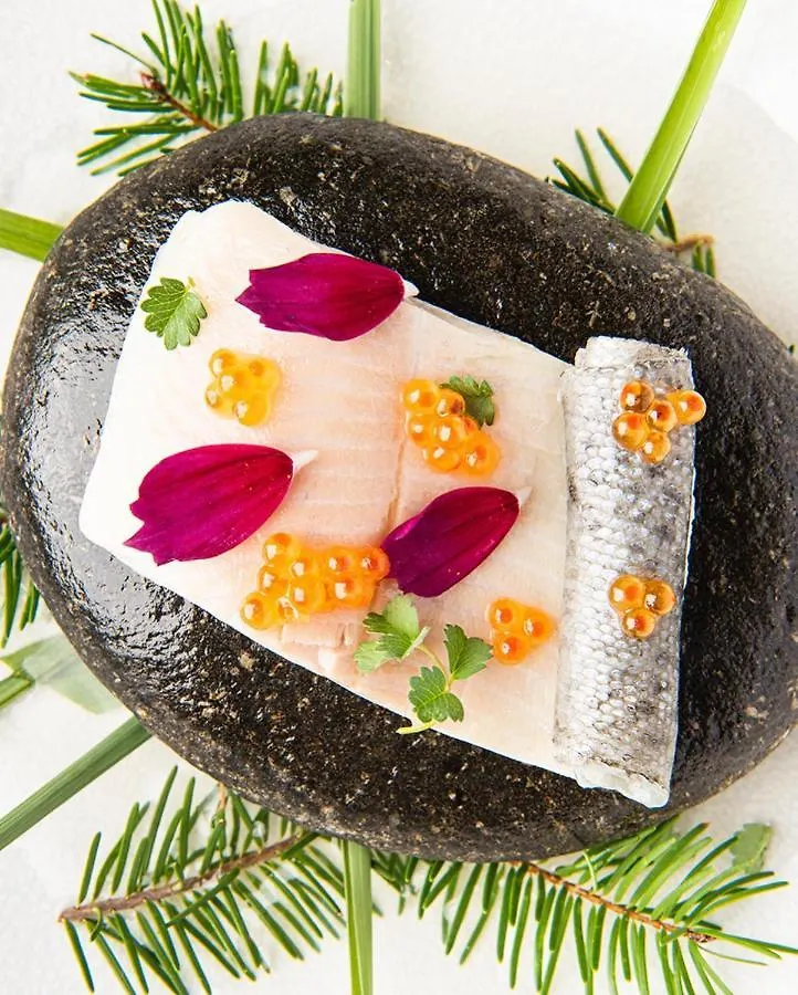 Le Carre D'Alethius Logis Hotel Restaurant Charmes-sur-Rhone 3*,