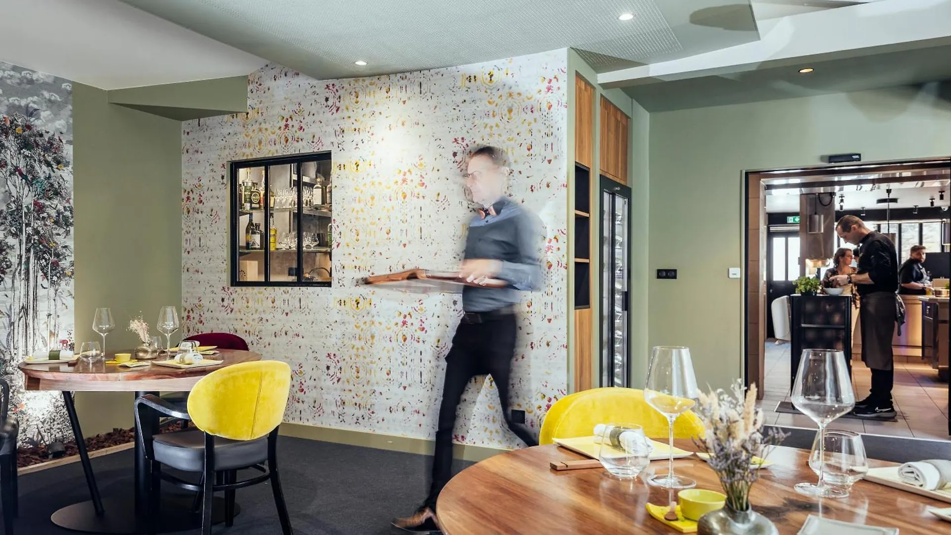Le Carre D'Alethius Logis Hotel Restaurant Charmes-sur-Rhone